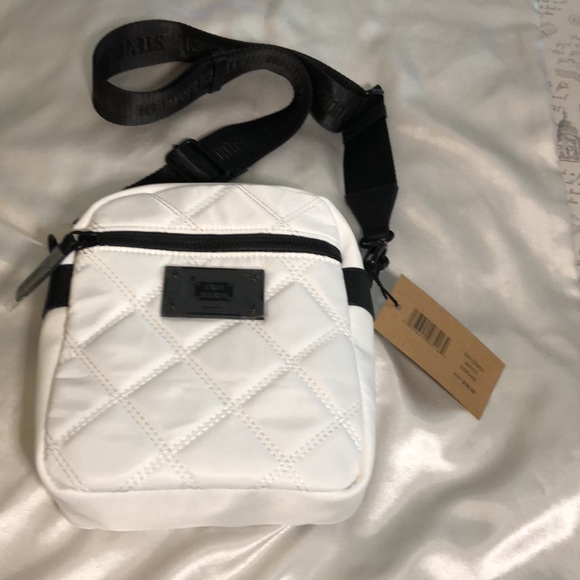 Steve Madden Quilted White Nylon Faux Leather BDRAKE Crossbody Branded Strap NWT - Picture 2 of 16